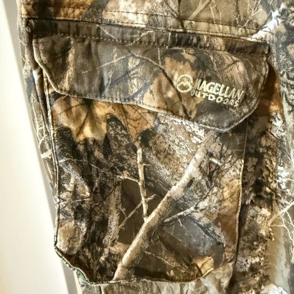 Camouflage Cargo Pants - Picture 3 of 10